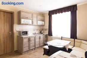 Cuha-gyöngye Apartmanház - Image 1
