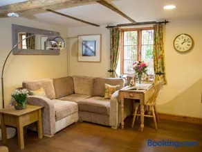 Weir Cottage - Image 5