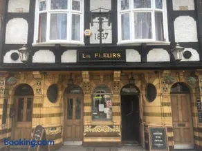 Les Fleurs Accommodation - Image 1