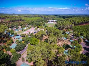 Village Vacances Les Genêts - Image 2
