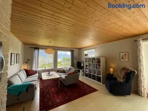Spacious House with Fjordview - Image 5