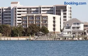 Private Wrightsville Beach Retreat - Channel View! - Image 5