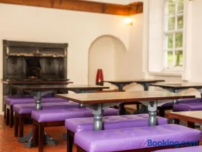 YHA Chester Trafford Hall - Image 3