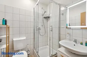 Rudi Homes Essen #2 - Image 3
