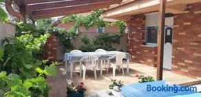 Sunshine Apartment - Image 2