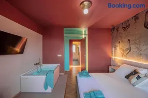 Drea Acitrezza Luxury Home - Image 4