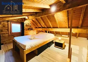 Petit chalet en bois avec mezzanine en montagne - Image 3