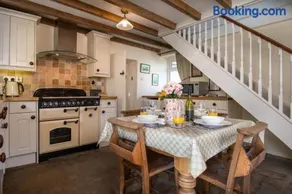 2 Bed in Low Row oc-ds1010 - Image 5