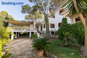 Villa Rosa, espaciosa casa con piscina - Image 1