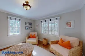 Cotuit Mannor - Image 4