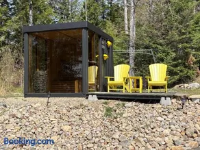 Waterfront Algonquin Retreat,Hot Tub & Sauna - Image 4