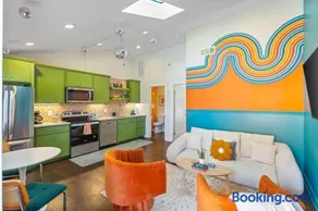 Vibrant Multi Condo Building that Sleeps 48 with 7 Units - Image 3