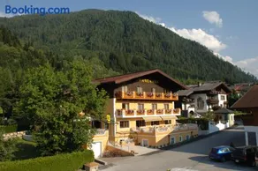 Hotel Garni Tannenhof - Image 1