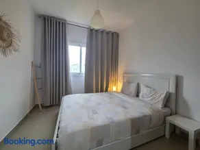 Charmant appartement en résidence piscine - Image 1
