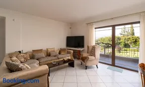 Georgias paradise villa and Garden - Image 5