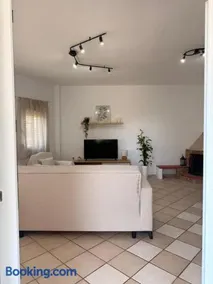 The Family Villa - Image 2