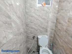 RedLiving Apartemen The Suites Metro - King Property Tower C - Image 3