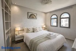 2 Bedrooms - Gym & Pool F5 - Image 4