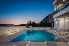 Apartment Prestige 2 - Image 2
