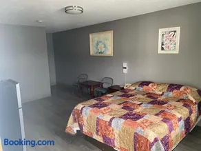 Hoosier Travel Lodge - Image 5