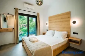 Enjoy Parga Studios - Image 1