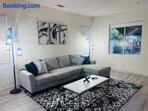 Stylish & Fully Renovated Home! - Image 1