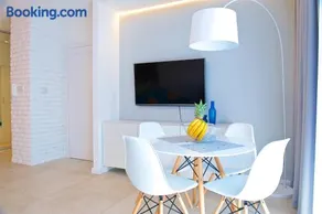 Sea Cliff Apartment Rewal - Image 3