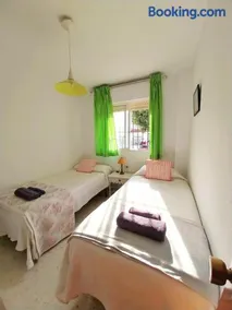 Beach Apartment La Costilla - Free Parking - Image 3