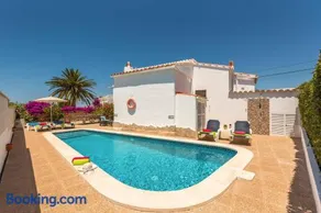 Villa Pearla by Villa Plus - Image 3