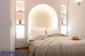 Olea White - Image 2