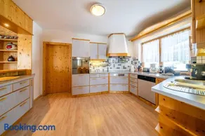 Heidi-Alm Lodge - Image 4