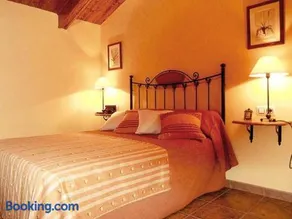 Apartamentos Turismo Rural Casa Santorroman - Image 5