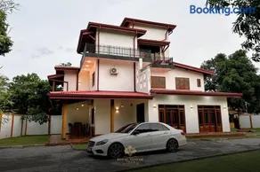 The Royal Yenush Villa - Image 1