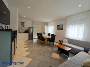 Jenna Apartments - Pinka - Image 2