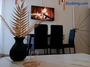Celestial Suite Near Chalkida Downtown & The Beach - Image 3