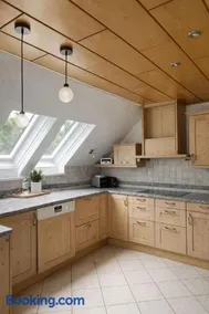 Bright apartment with large terrace & view of Krems - Image 2
