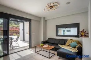 Alfie Luxury villa with private pool - Image 1