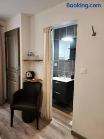 Chambres privées à Hautvillers, berceau du champagne avec salle de bain et toilettes incluses - Image 3