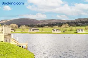 Wiswell View Lodge: Pendle View Holiday Park - Image 1
