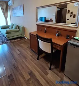 Silver Marina Apartment-Őrzött mélygarázs - Image 5