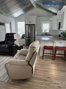 Cozy Cabin - Image 3