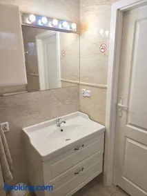 Apartament Nowogard Centrum - Self Check in - Wejście na KOD - Image 2