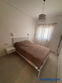 Nice Home in Orihuela Costa With 2 Bedrooms - Image 2