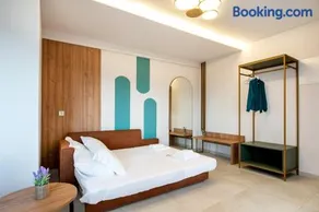SerèNova Luxury Suites - Image 5