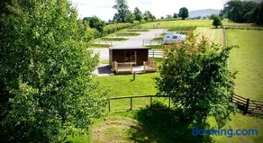 Country Cabin - Image 2