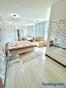 Casa confortavel e espaçosa prox Centro Mini academia e 1 king size Wifi Rapido - Image 2