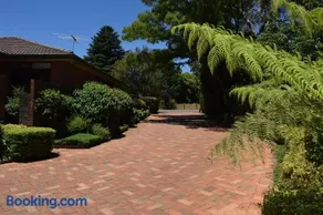 Katoomba Townhouses - Image 1