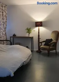 Chambre aux portes de Bordeaux - Image 3
