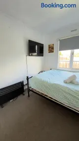 Private Double Room Shared Bathroom - Image 3