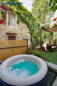 Alberta Home - Rustic Chalet with Jacuzzi - Image 1